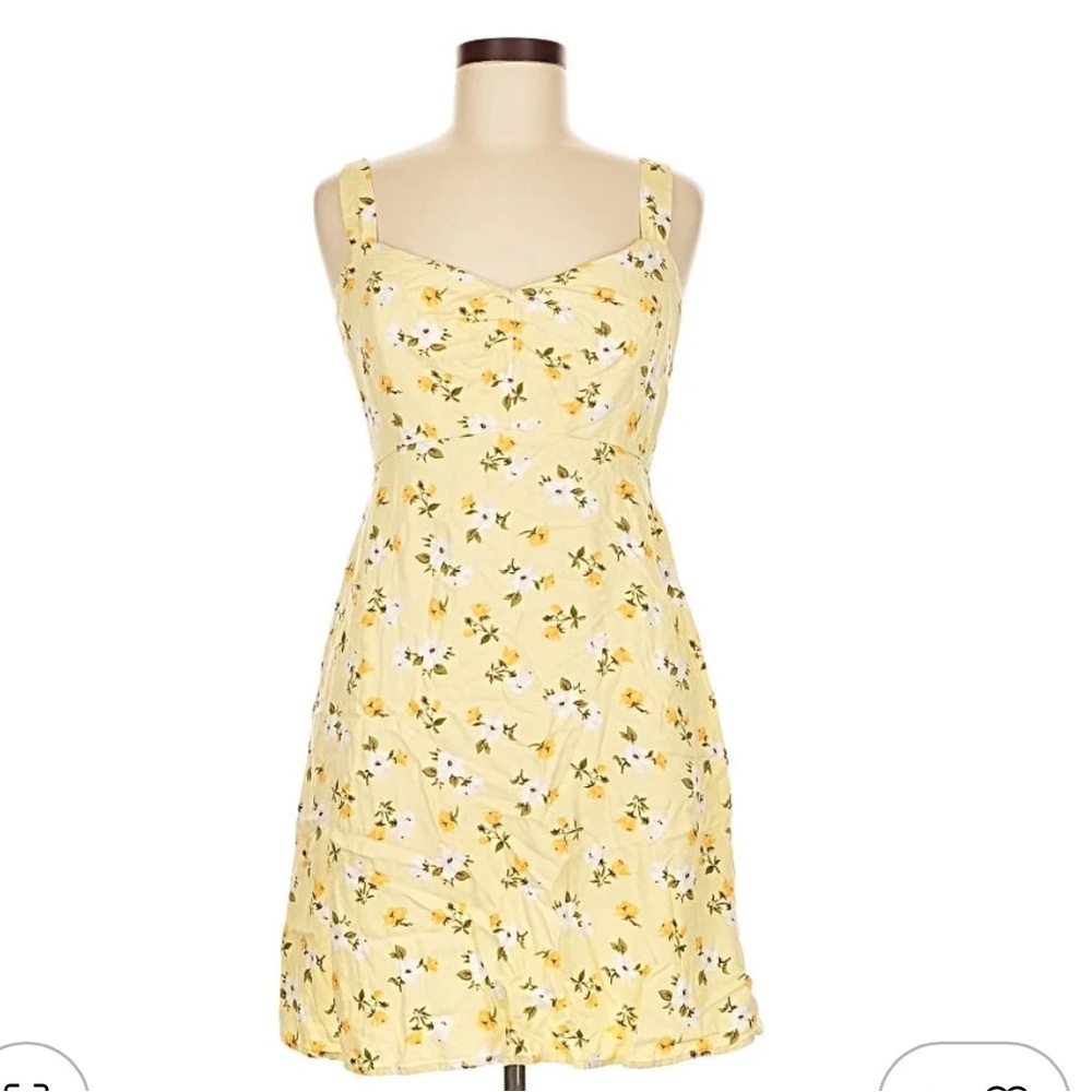 BRAND NEW with tags Old Navy Yellow Square Neckline Short Floral Dress - M